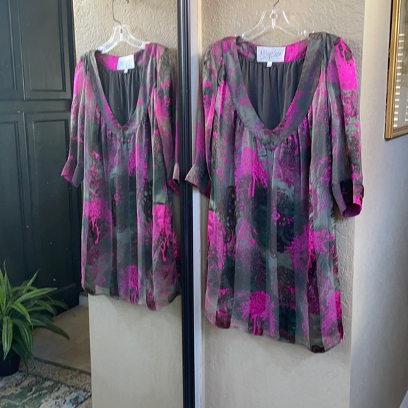 COPY - Rory Beca Silk Shirt Dress in size S, Half Sleeves V Scoop neckline, G… - Picture 1 of 13